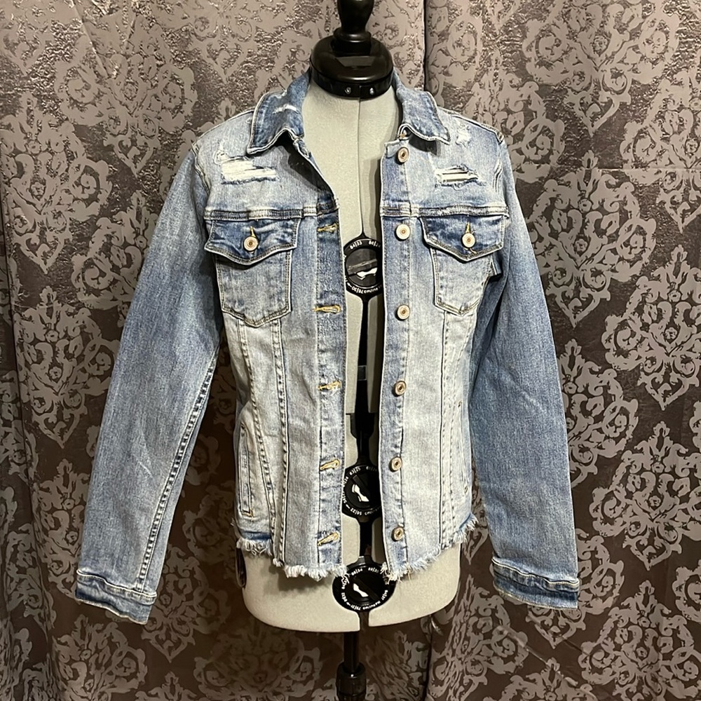KanCan Distressed Denim Jacket XS NWT